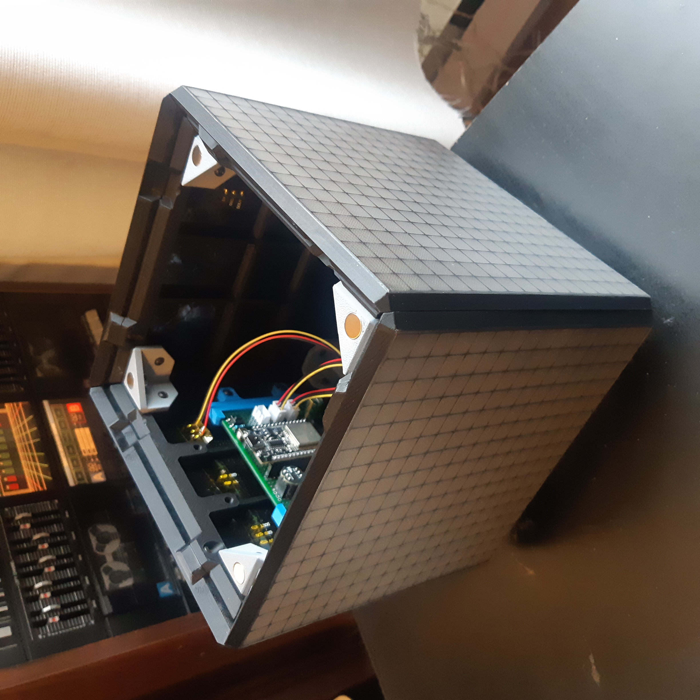 The cube without the top panel